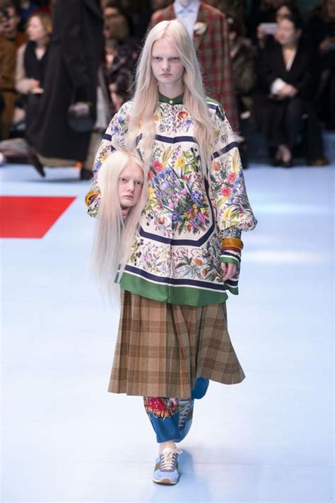 sfilata gucci firenze 2019|La sfilata di Gucci autunno inverno 2019.